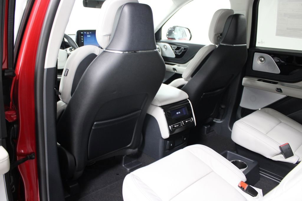 New 2026 Lincoln Aviator Reserve image 26