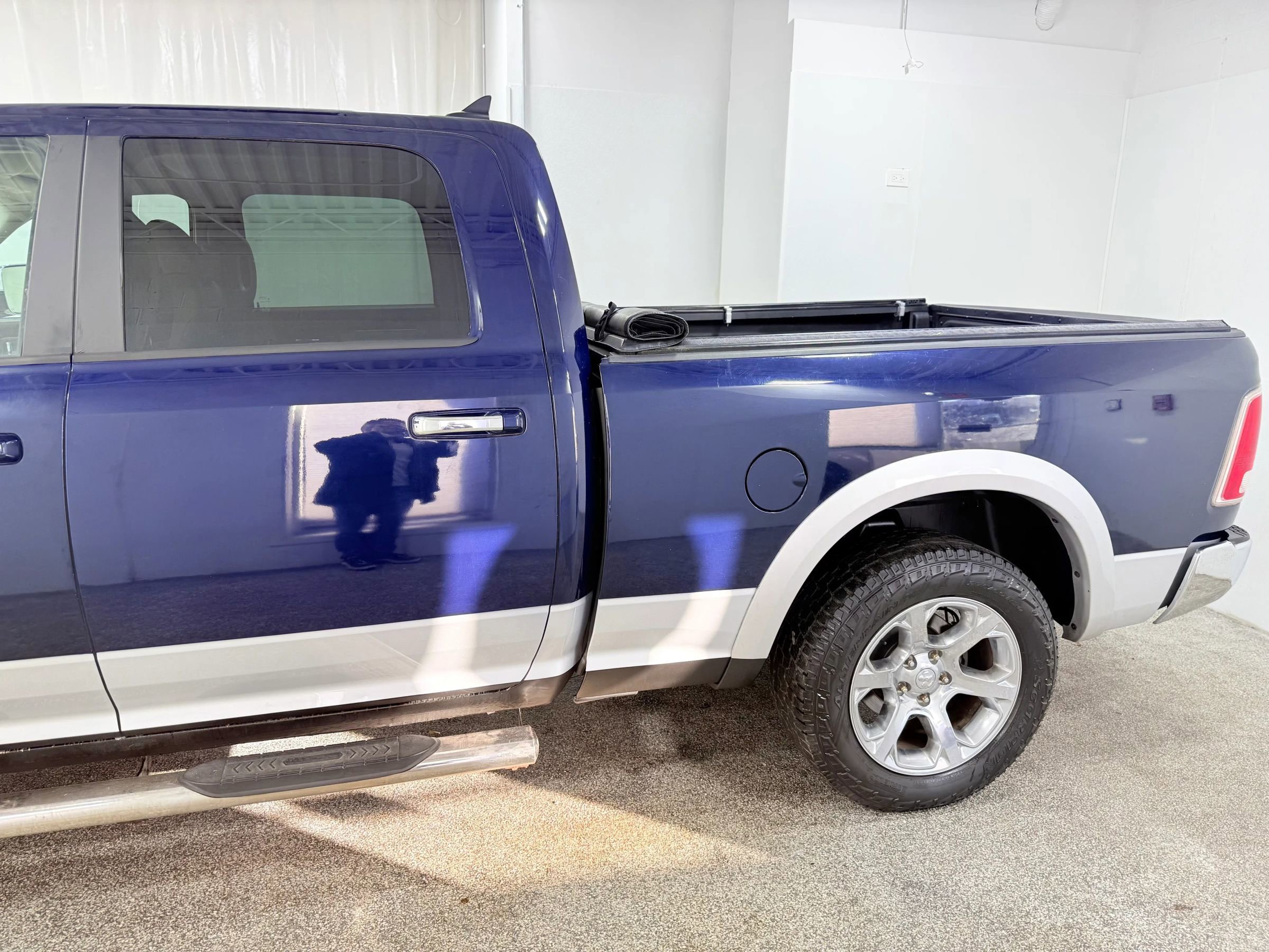 Used 2016 RAM 1500 Laramie image 5