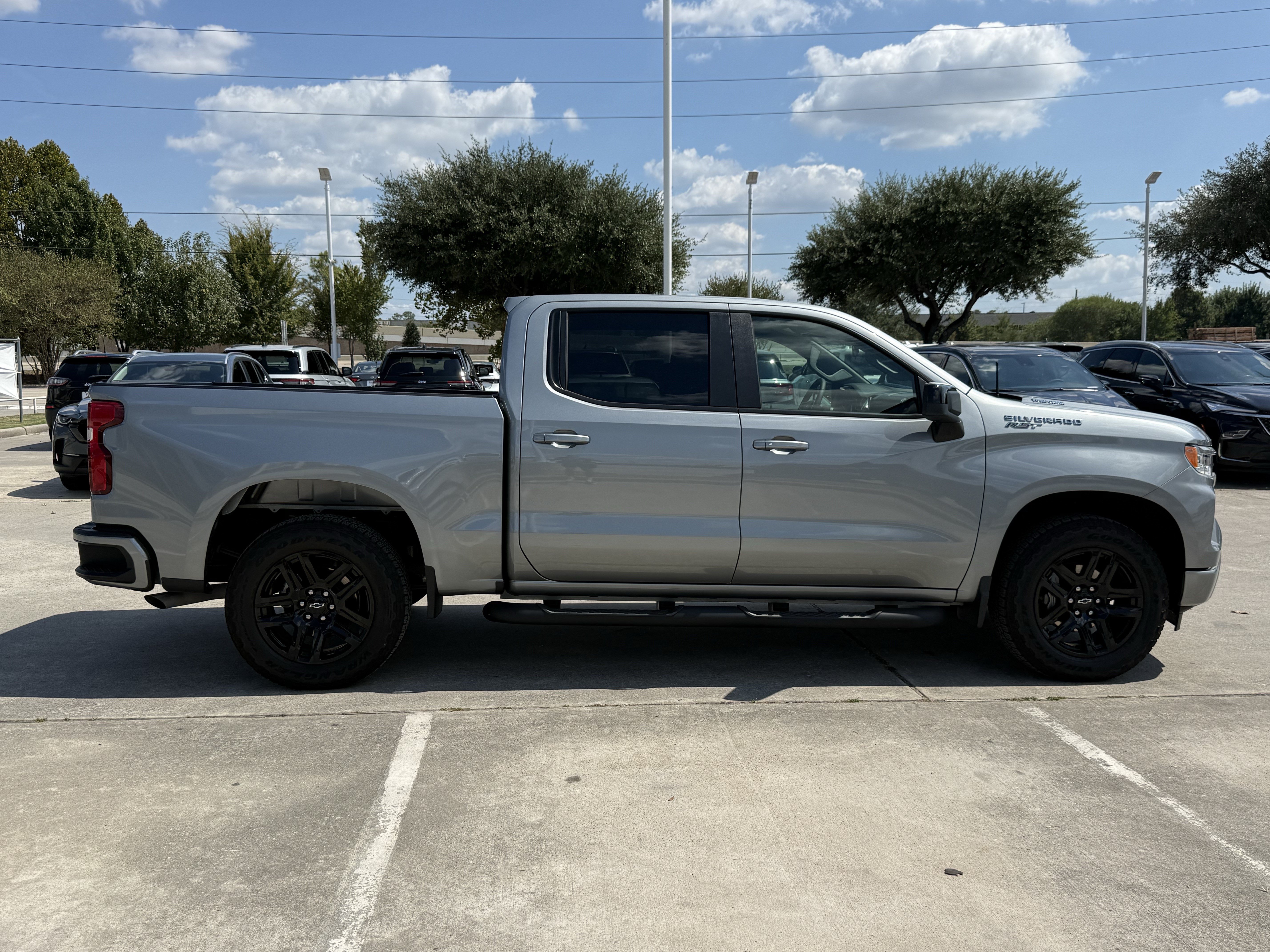 Used 2026 Chevrolet Silverado 1500 RST w/ RST Select Package RWD image 3