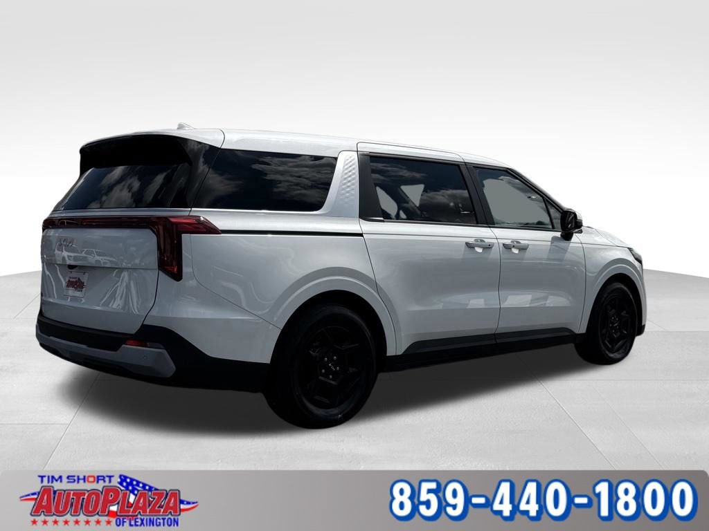 Used 2025 Kia Carnival FWD image 10