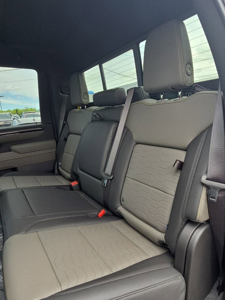 New 2026 Chevrolet Silverado 2500 ZR2 AWD/4WD image 11