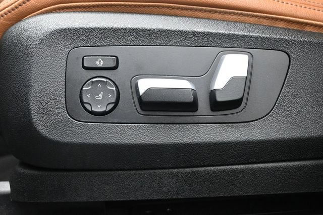 Used 2021 BMW X5 xDrive40i w/ M Sport Package AWD/4WD image 11