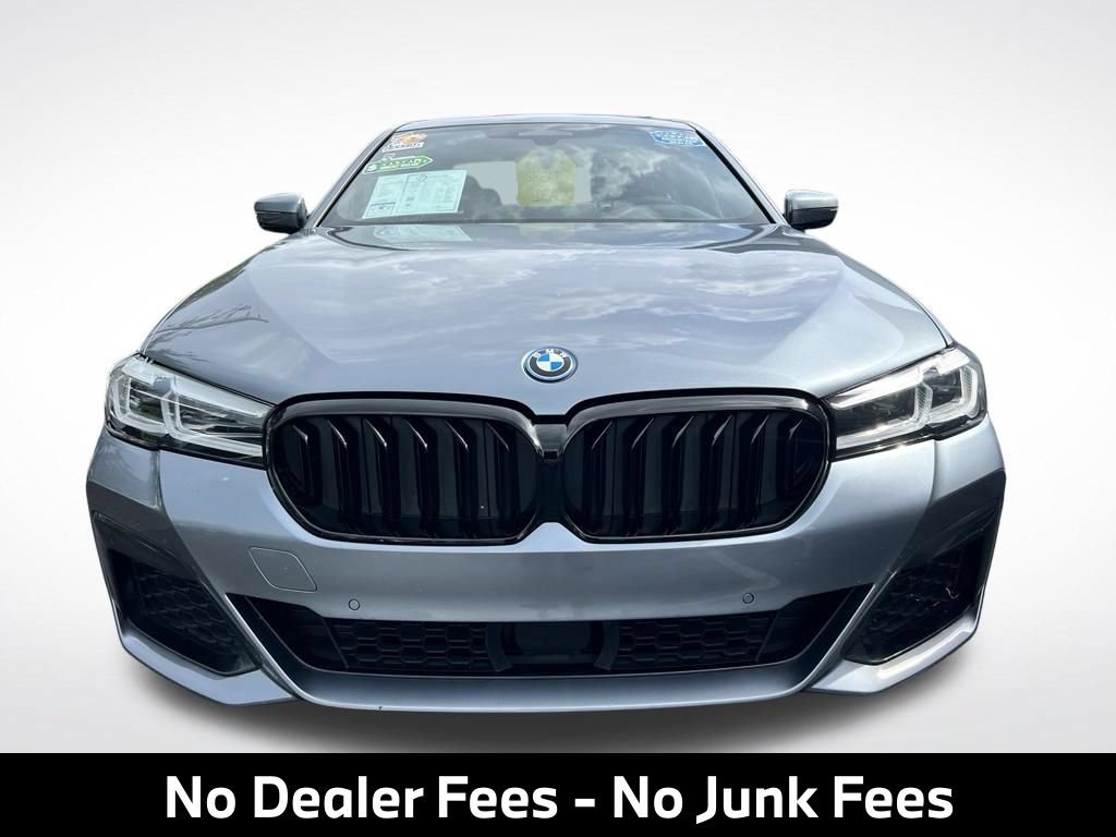 Used 2022 BMW 530e xDrive w/ Premium Package AWD/4WD video 2