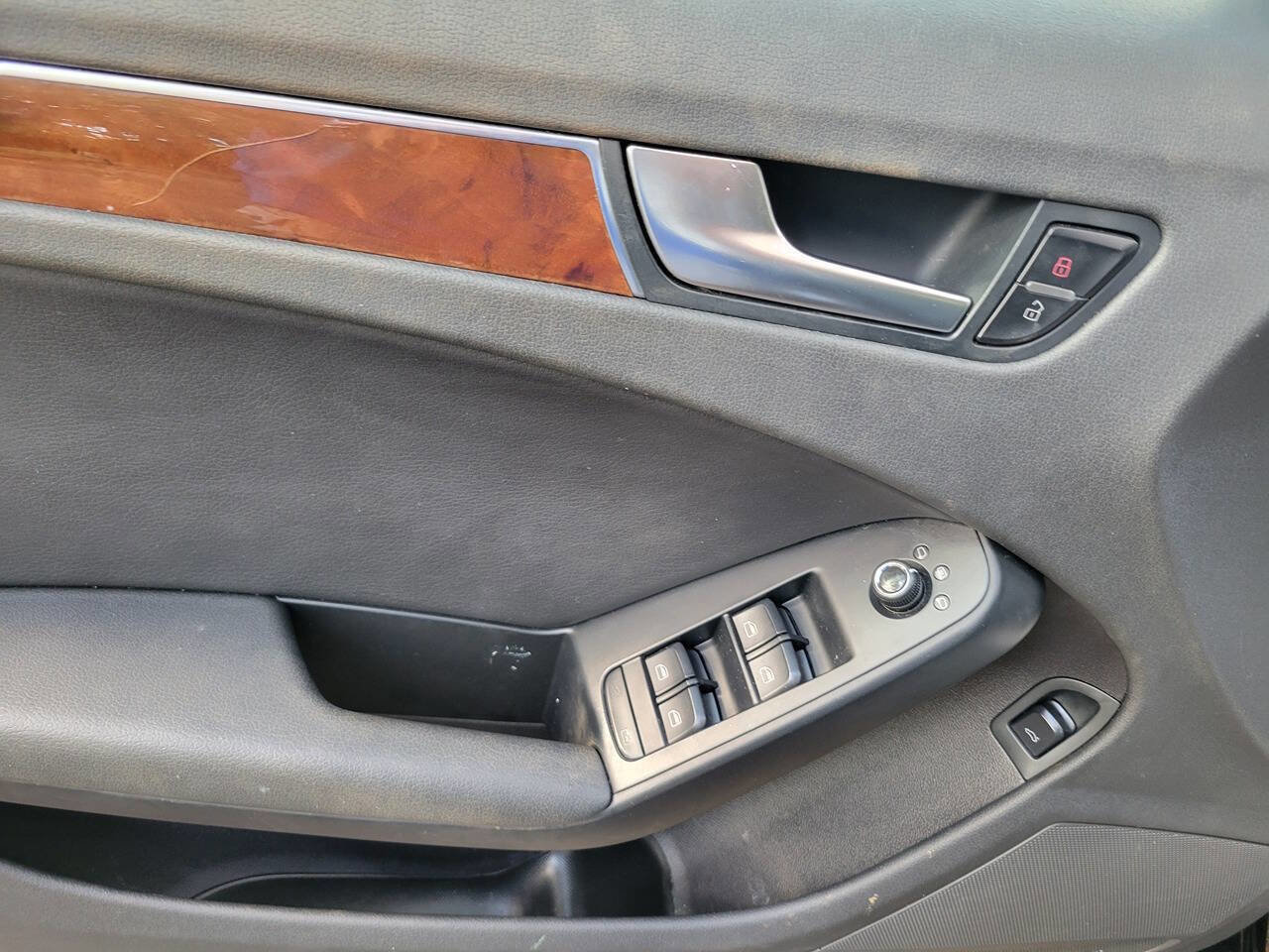 Used 2009 Audi A4 2.0T Premium AWD/4WD image 16