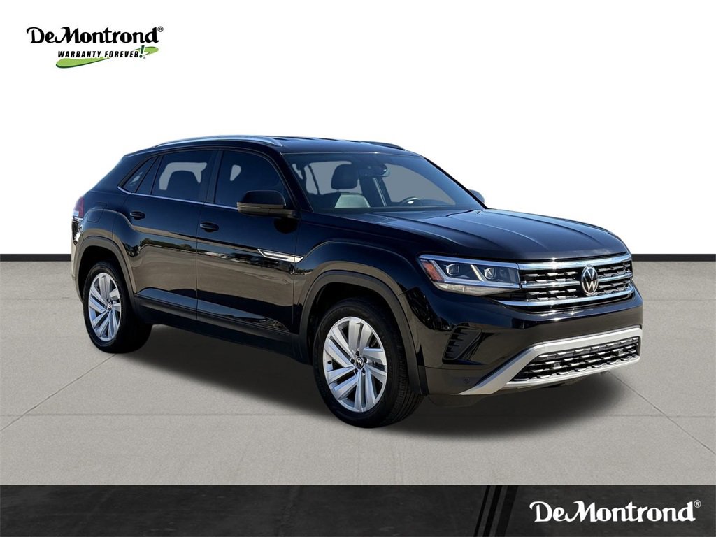 Used 2023 Volkswagen Atlas Cross Sport SE image 3