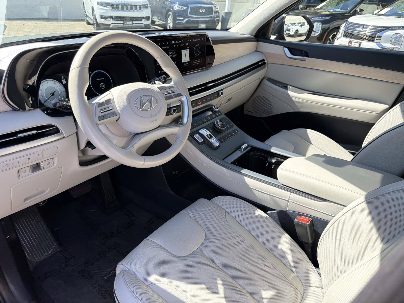 Used 2024 Hyundai Palisade Limited FWD image 19