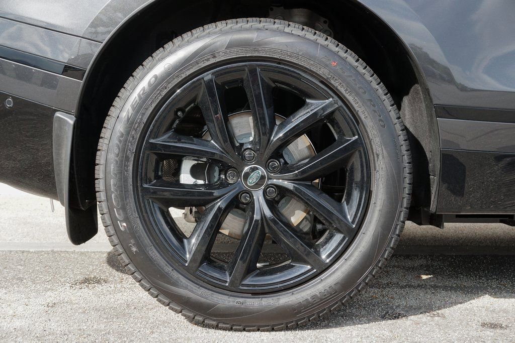 Used 2025 Land Rover Range Rover Velar Dynamic SE image 34