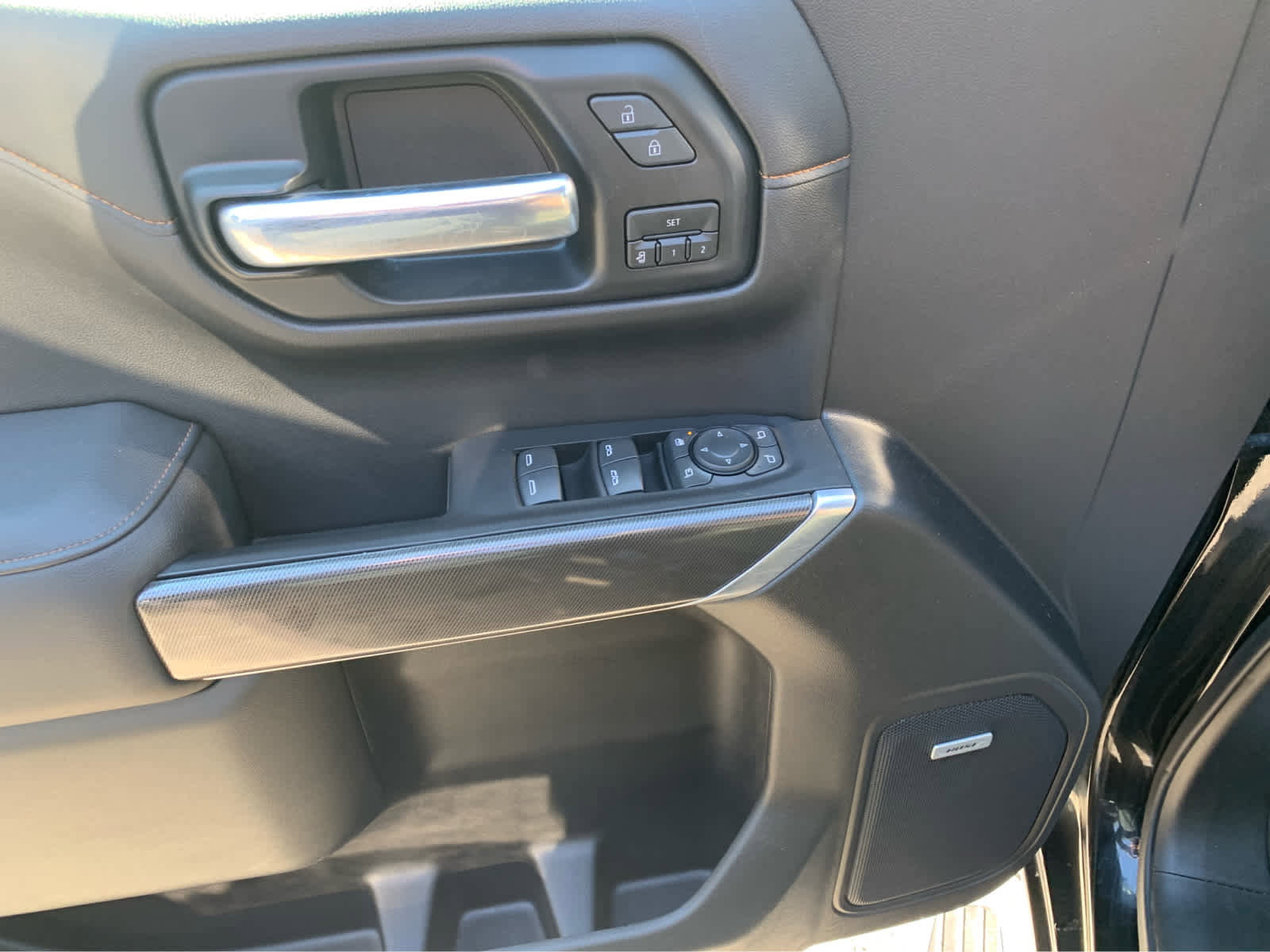 Used 2020 GMC Sierra 1500 AT4 image 12