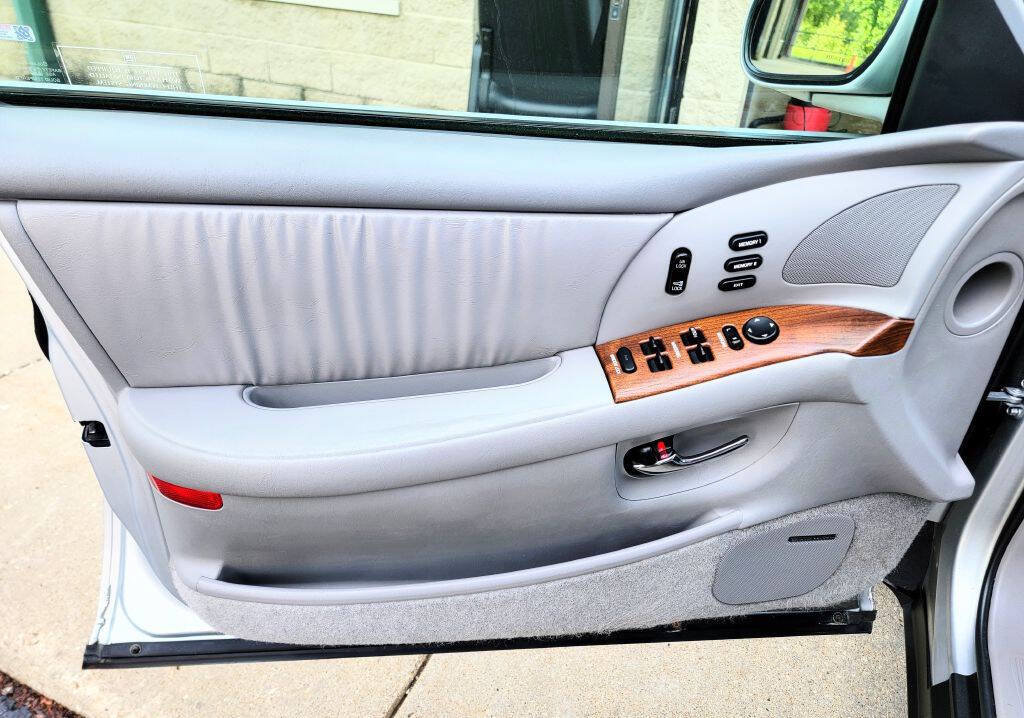 Used 2001 Buick Park Avenue w/ Prestige Pkg FWD image 11