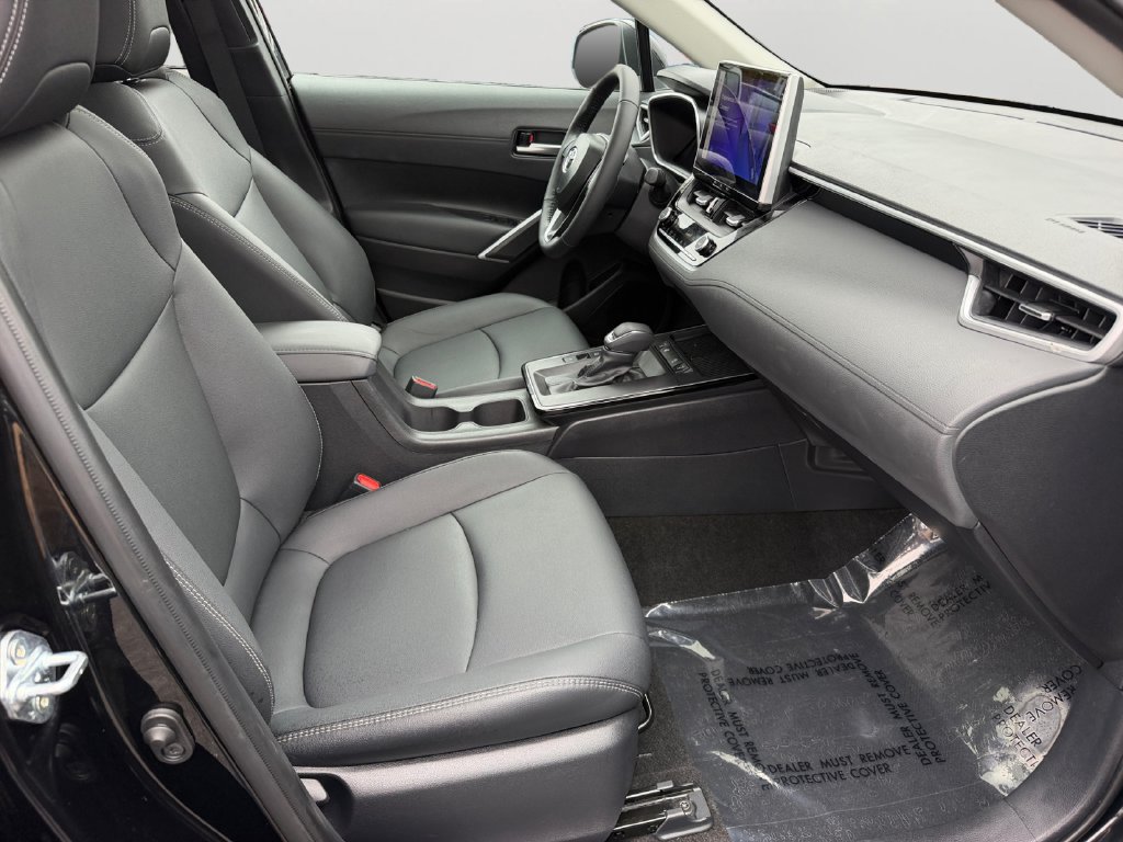 Used 2026 Toyota Corolla Cross XLE w/ Convenience Package AWD/4WD image 8