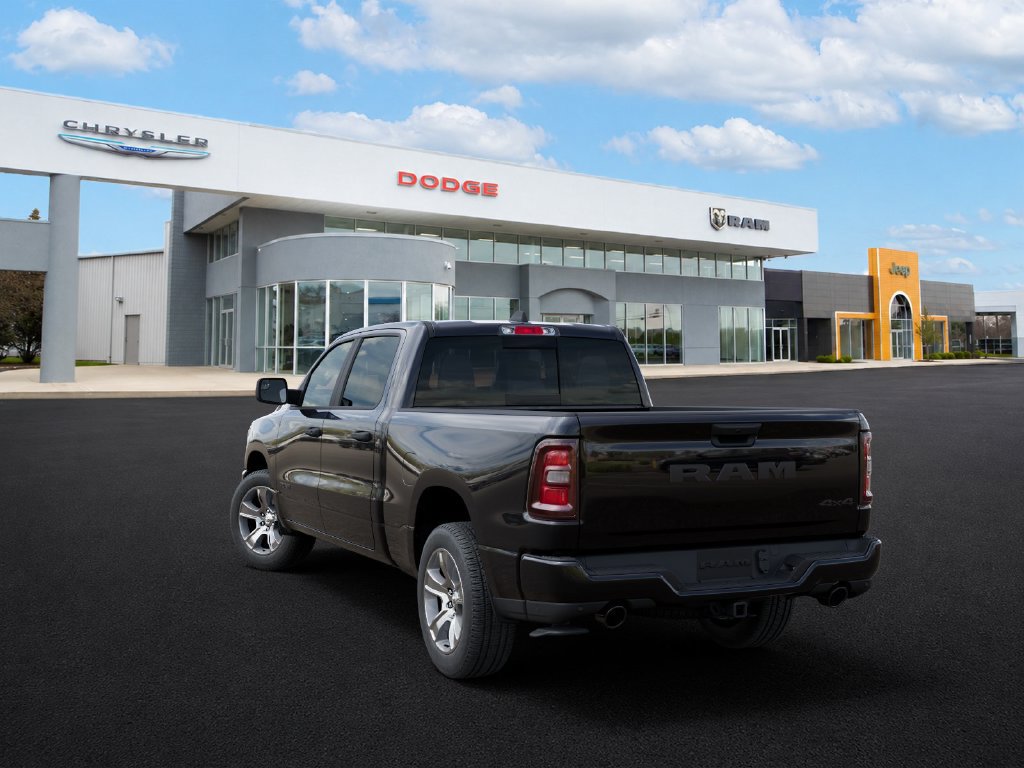 New 2026 RAM 1500 Express AWD/4WD image 3