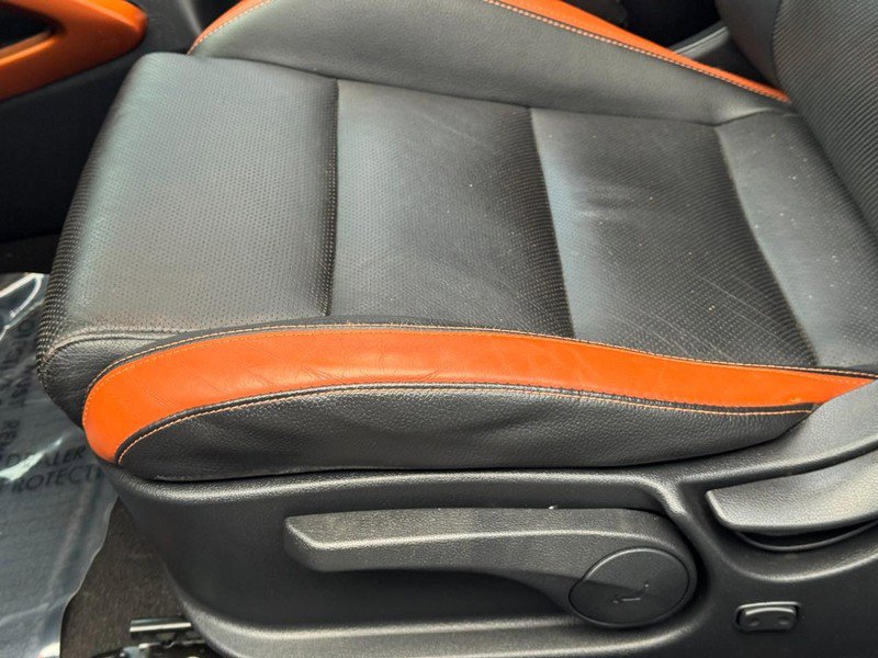 Used 2016 Hyundai Veloster Turbo w/ Option Group 04 image 27