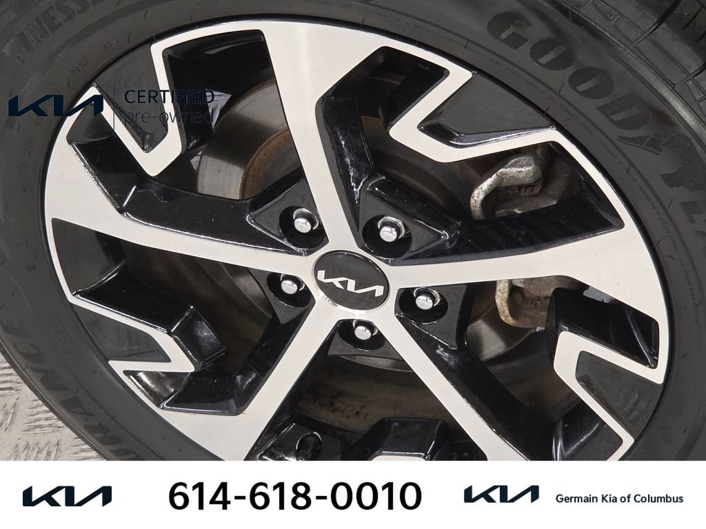 Certified 2024 Kia Sportage EX w/ EX Premium Package AWD/4WD image 12