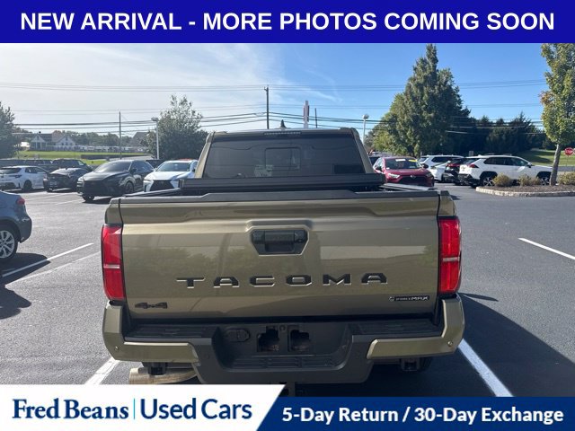 Used 2025 Toyota Tacoma TRD Sport w/ TRD Sport Upgrade Package AWD/4WD image 4