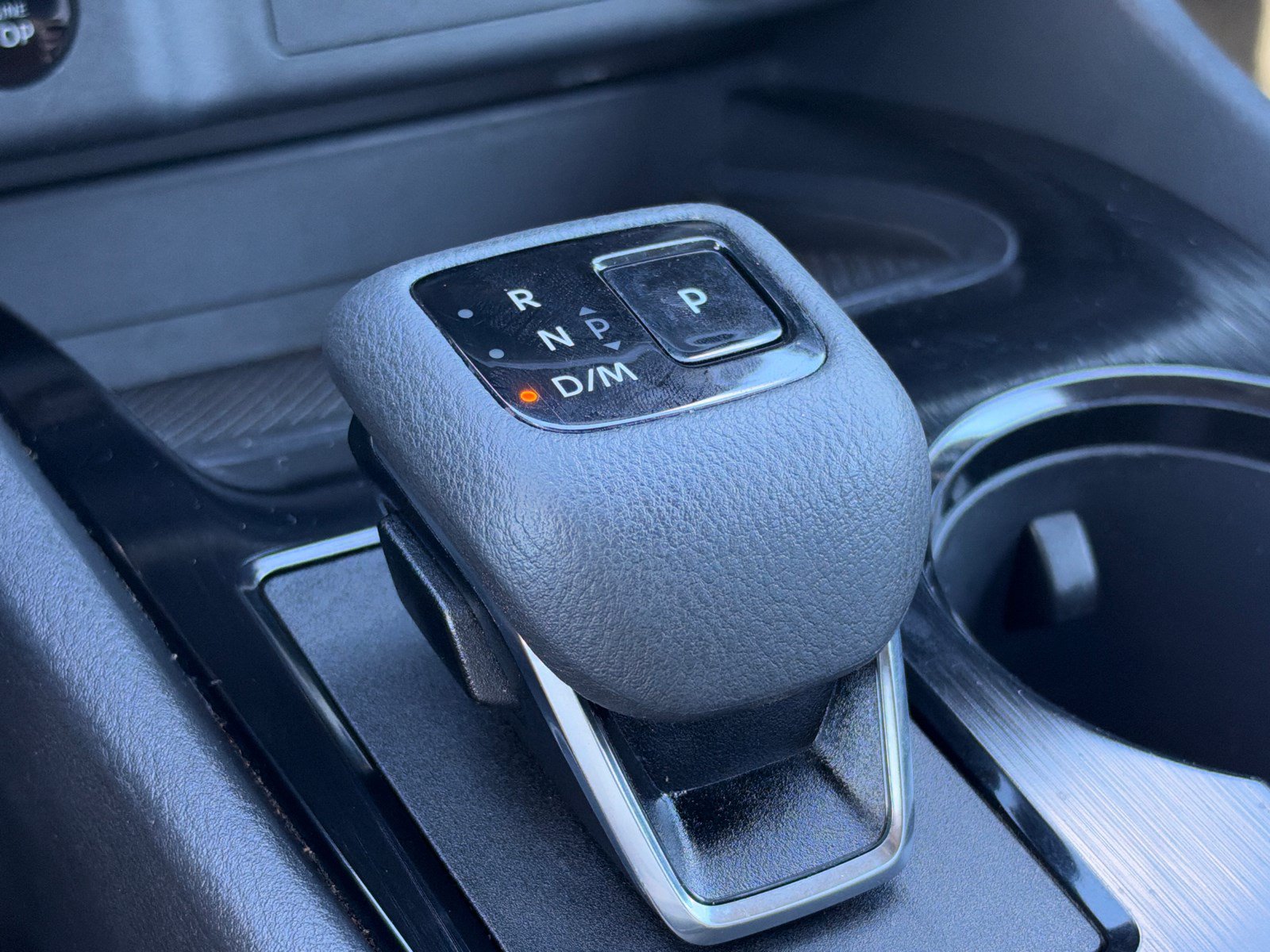 Used 2024 Nissan Rogue SV AWD/4WD image 31