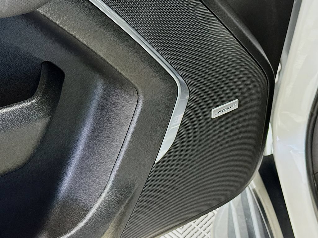 Used 2022 GMC Yukon SLT w/ SLT Luxury Package RWD image 19