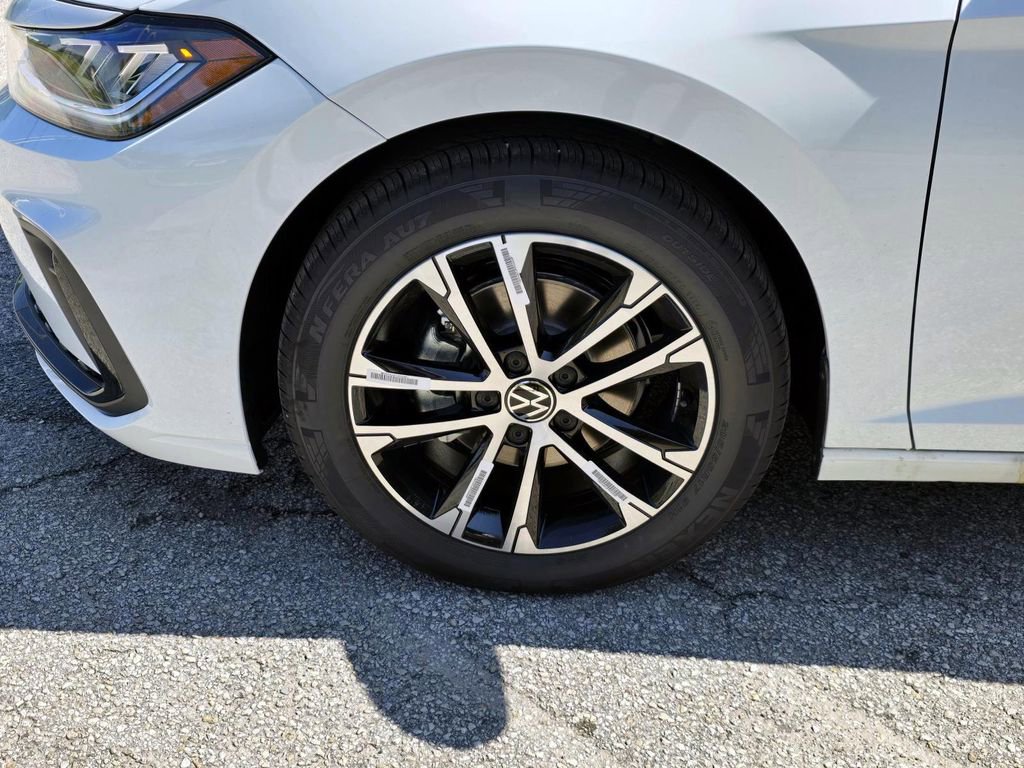 New 2025 Volkswagen Jetta Sport image 8