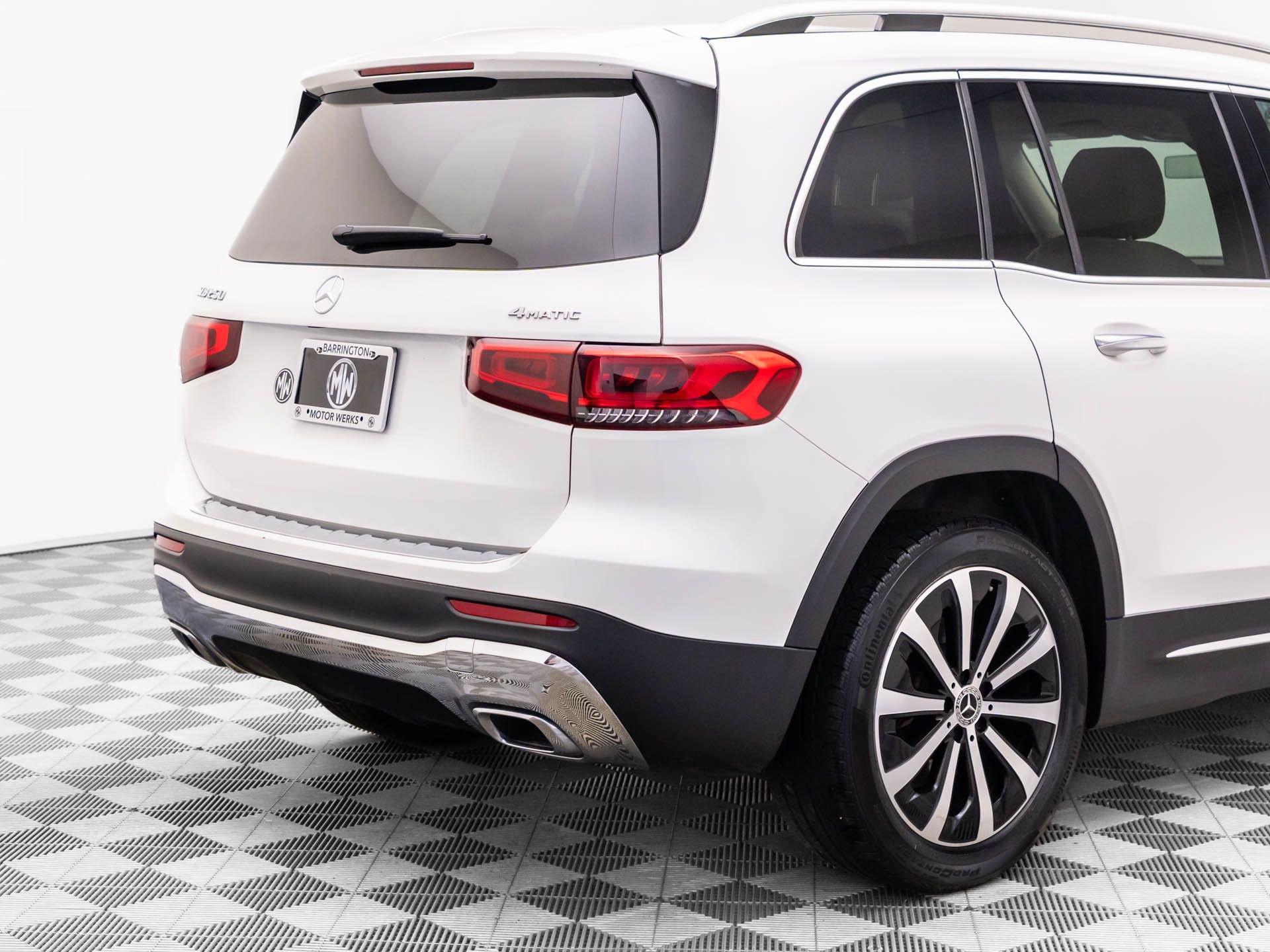 Used 2023 Mercedes-Benz GLB 250 4MATIC image 39