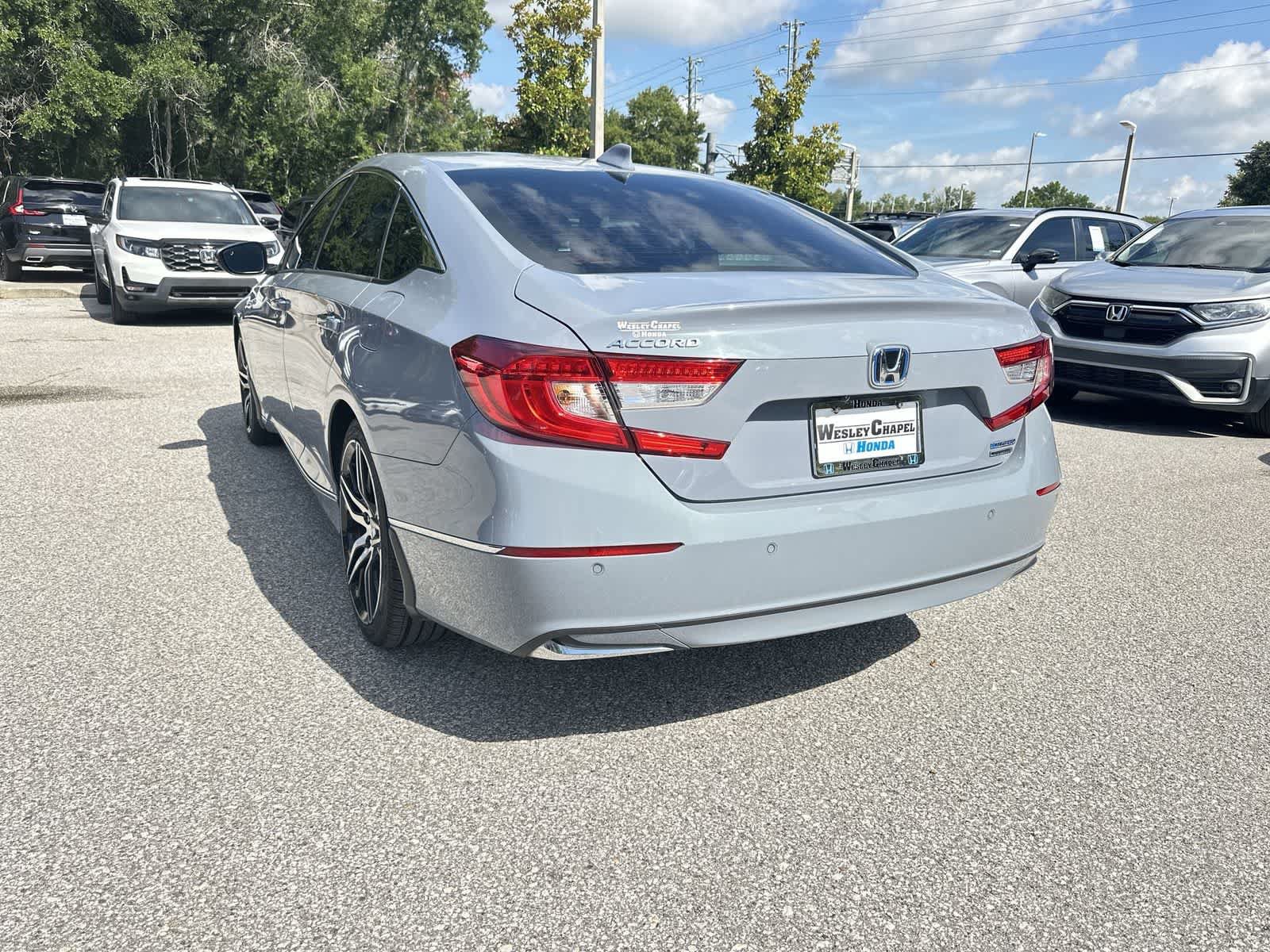 Used 2022 Honda Accord Touring image 4