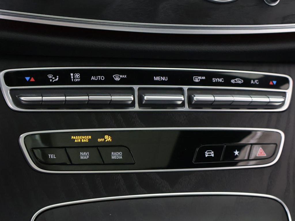 Used 2021 Mercedes-Benz E 350 4MATIC Sedan w/ Premium Package image 54