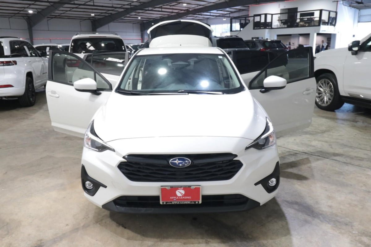 Used 2025 Subaru Impreza 2.0i Sport AWD/4WD image 30