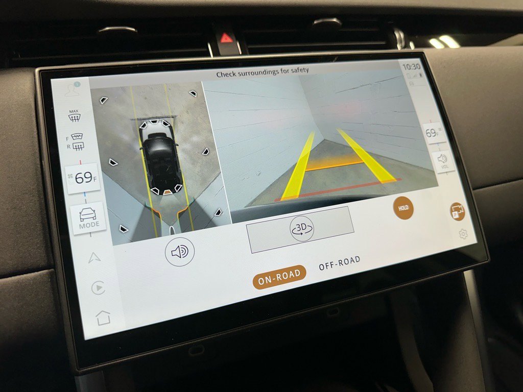 New 2025 Land Rover Discovery Sport S image 17