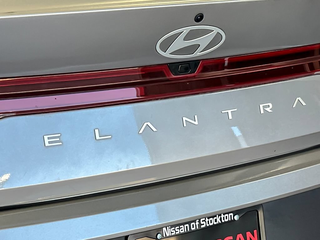 Used 2024 Hyundai Elantra SEL FWD image 25
