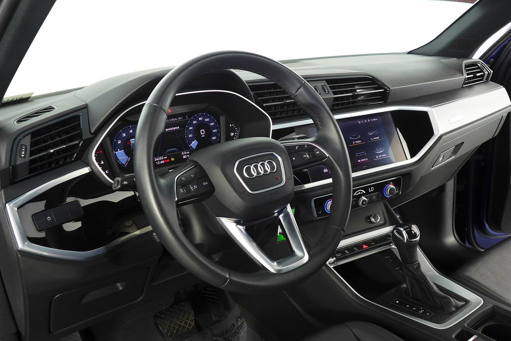 Used 2022 Audi Q3 2.0T Premium w/ Convenience Package image 31