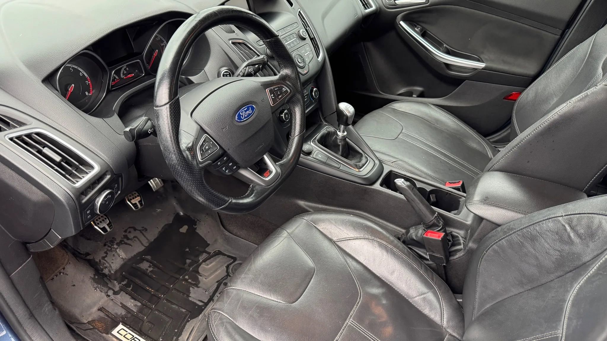 Used 2018 Ford Focus ST image 17