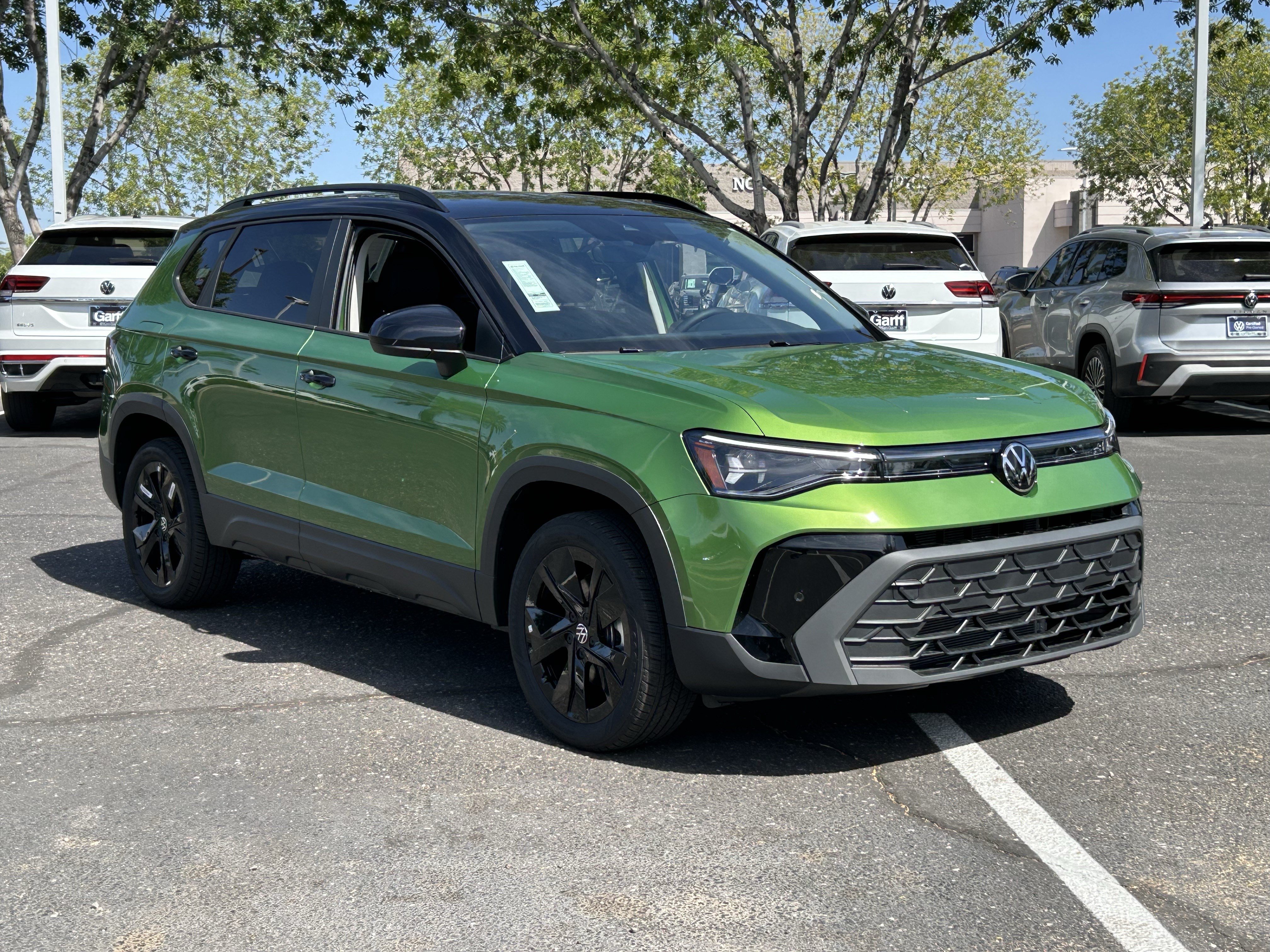 New 2026 Volkswagen Taos SE FWD image 5