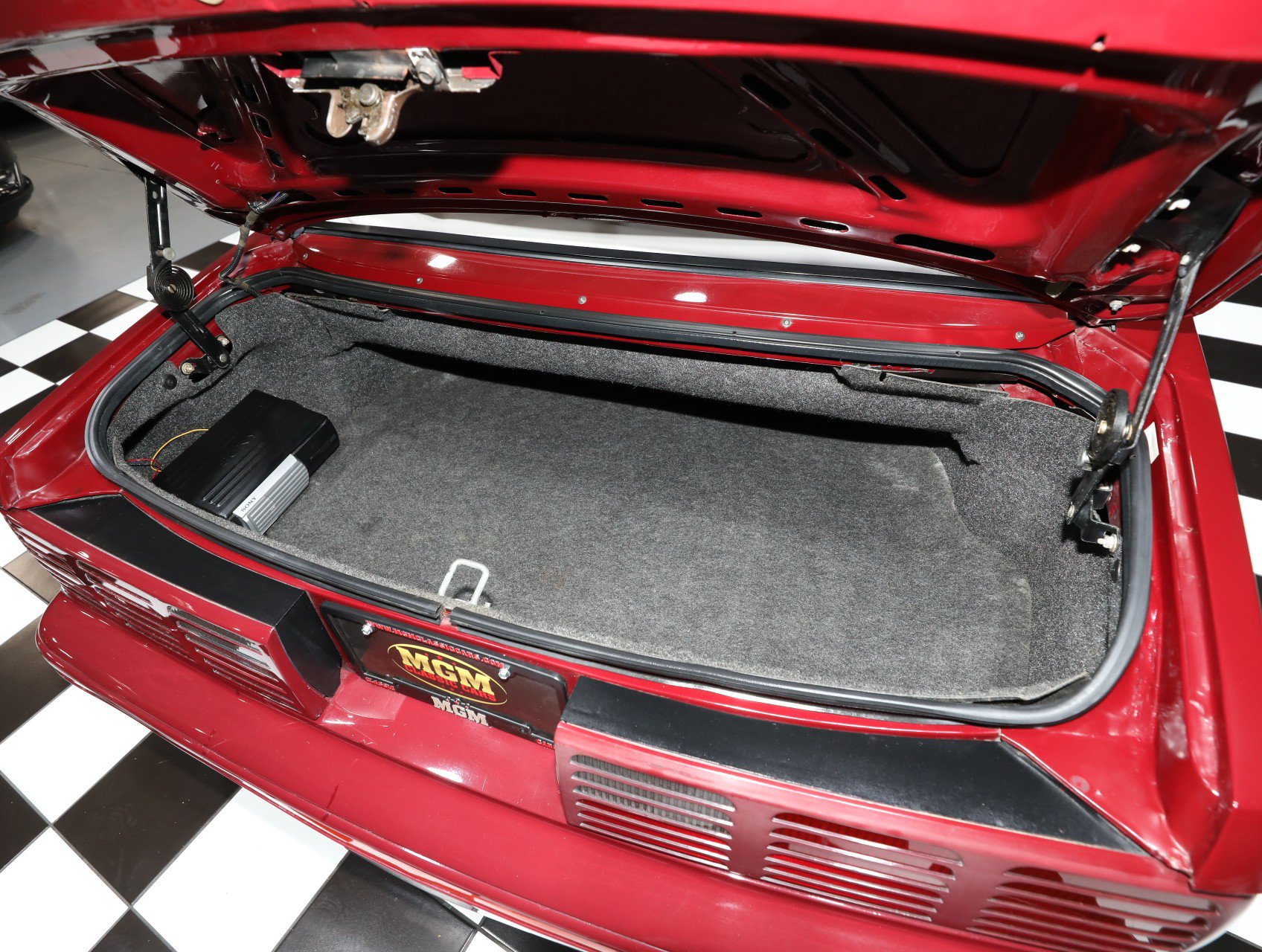 Used 1987 Ford Mustang GT RWD image 5