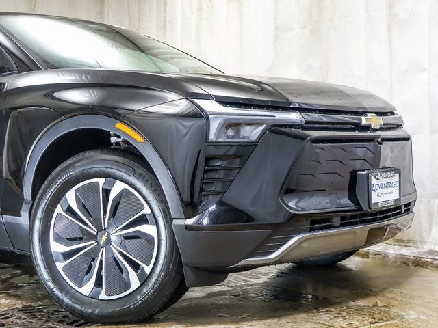 New 2026 Chevrolet Blazer EV LT image 3