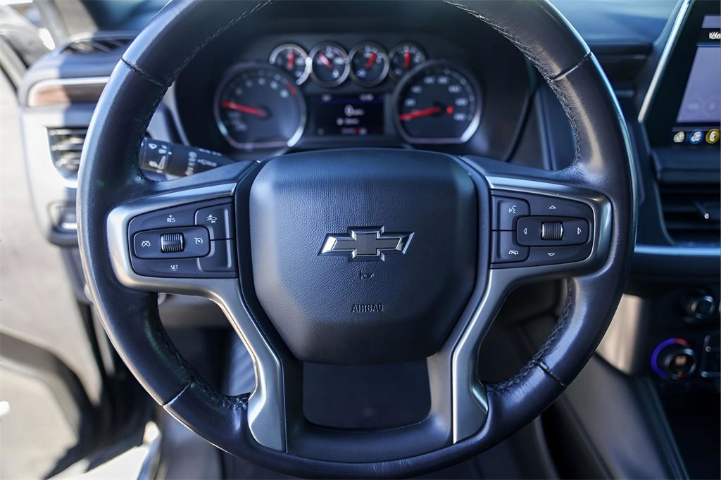 Used 2021 Chevrolet Suburban Z71 image 12