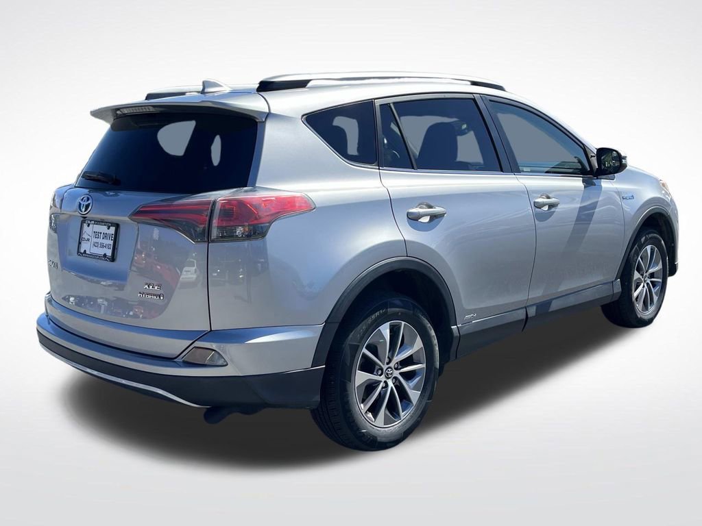 Used 2017 Toyota RAV4 XLE image 3