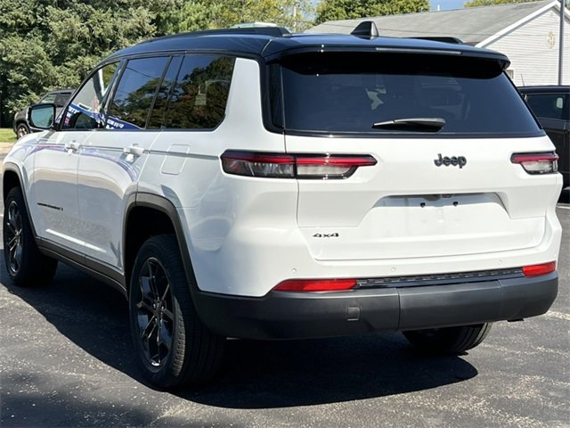 New 2025 Jeep Grand Cherokee L Limited image 10