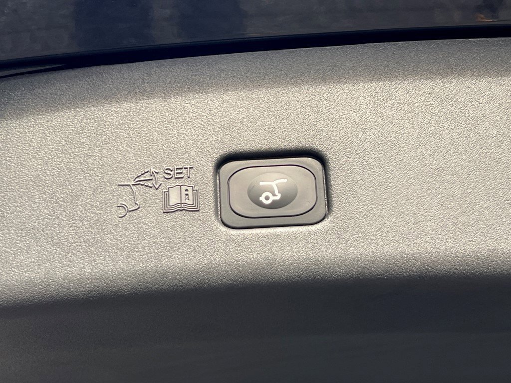 New 2026 Lincoln Nautilus Reserve w/ Jet Appearance Package image 14