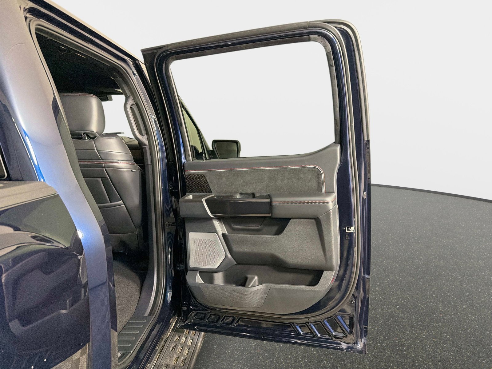 Used 2024 Ford F150 Raptor w/ Equipment Group 803A Raptor R AWD/4WD image 27