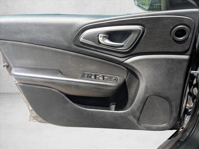 Used 2015 Chrysler 200 Limited w/ Convenience Group FWD image 12