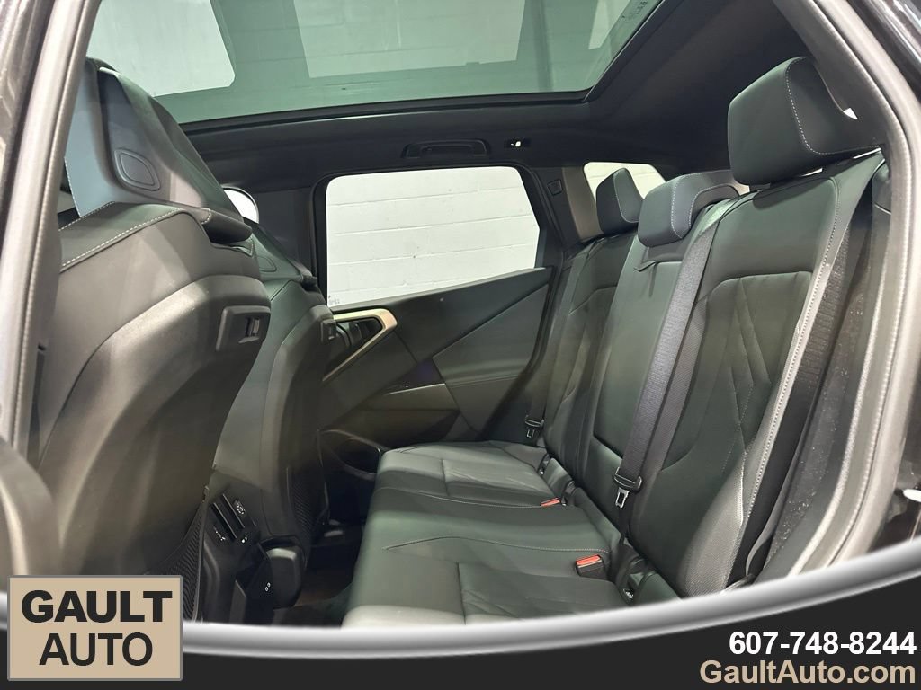 Used 2025 BMW X3 xDrive30i w/ Convenience Package AWD/4WD image 15