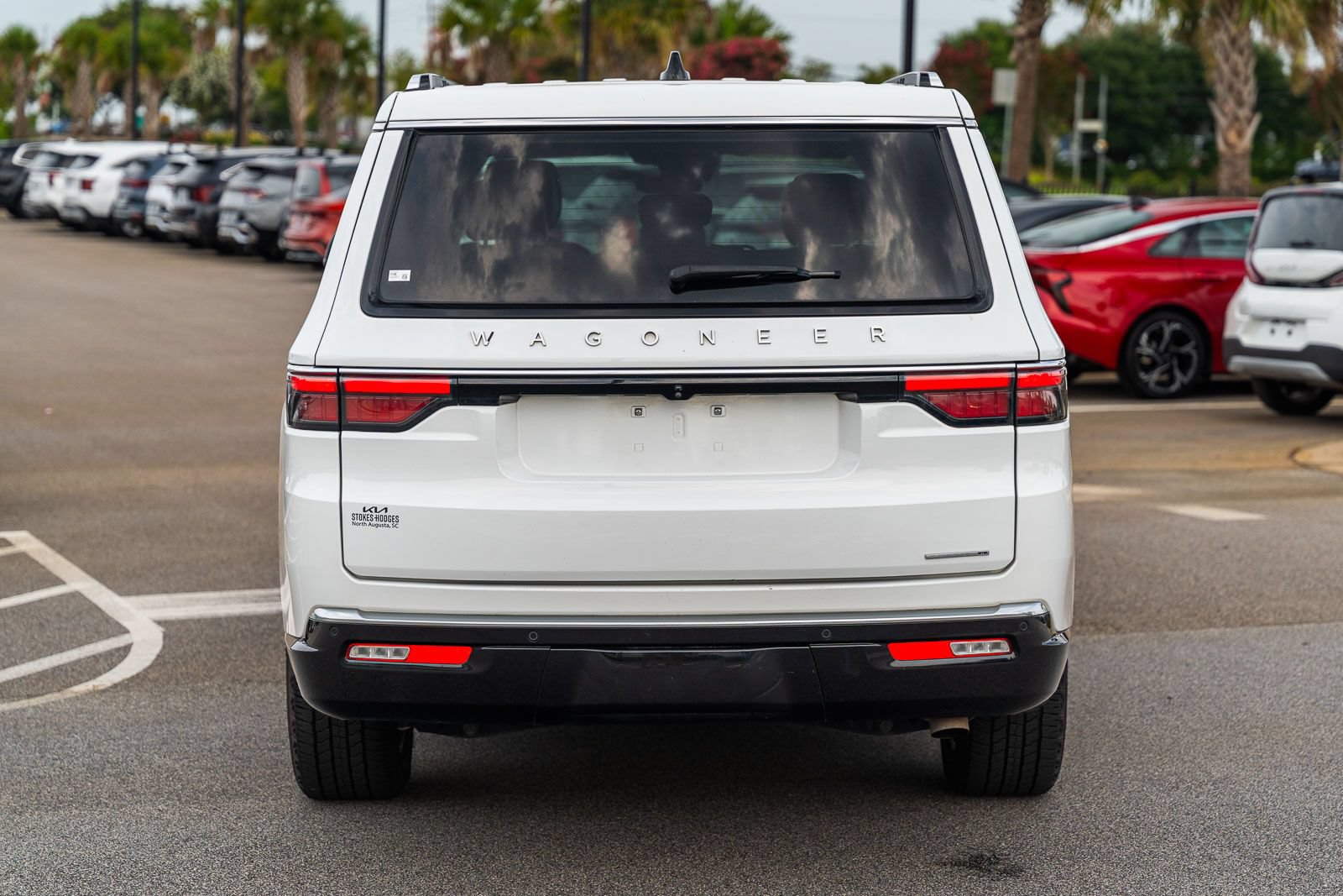 Used 2024 Jeep Wagoneer L Series II w/ Flexible Seating Group RWD image 6