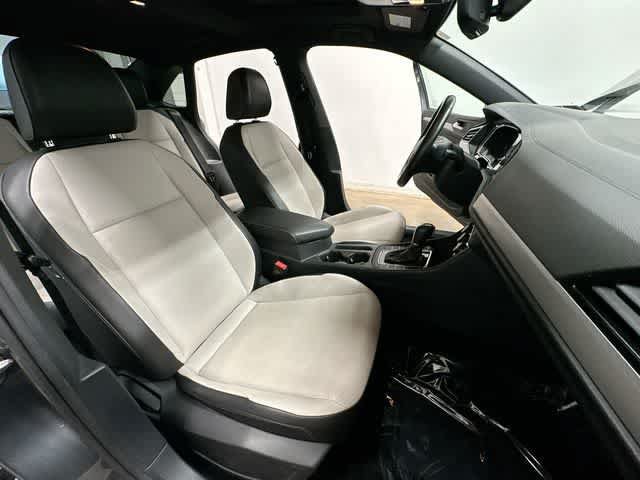 Used 2019 Volkswagen Jetta R-Line w/ R-Line Cold Weather Package FWD image 23