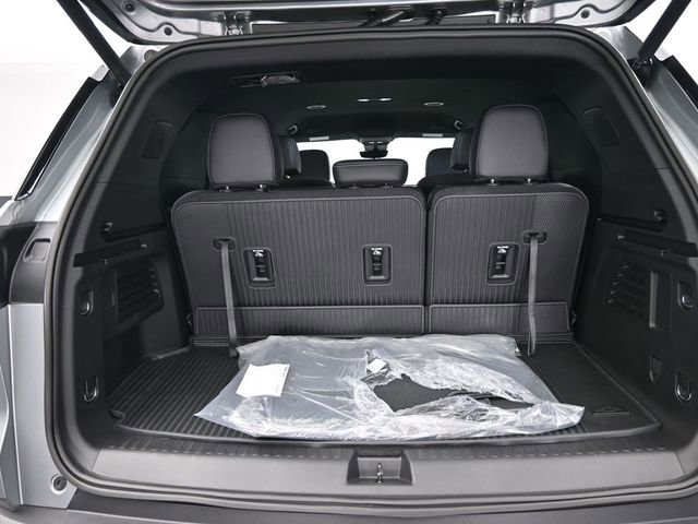 New 2026 Chevrolet Traverse LT w/ Driver Confidence Package image 38