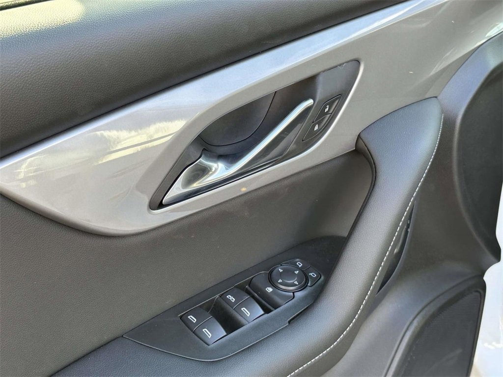 New 2025 Chevrolet Blazer LT w/ Midnight/Sport Edition image 18