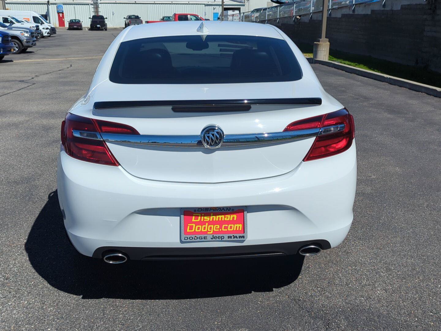 Used 2017 Buick Regal AWD image 5