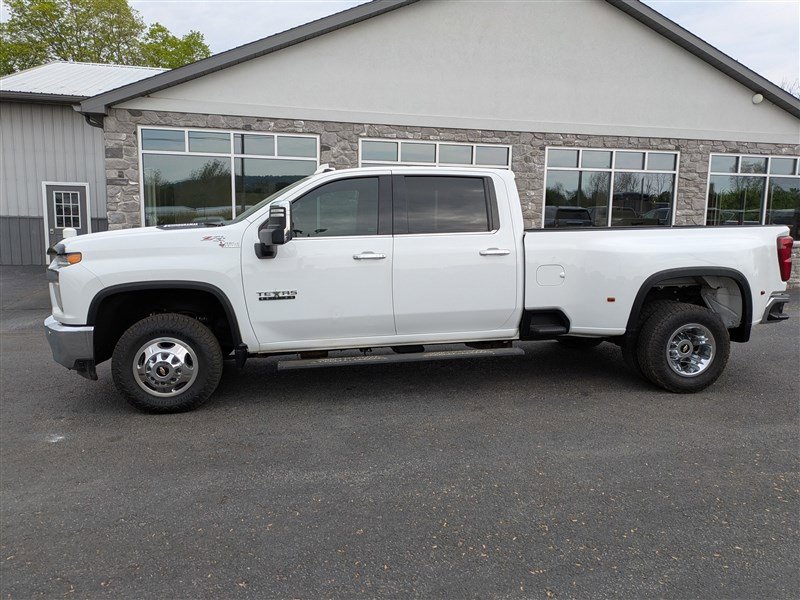 Used 2022 Chevrolet Silverado 3500 LTZ w/ LTZ Texas Edition image 3