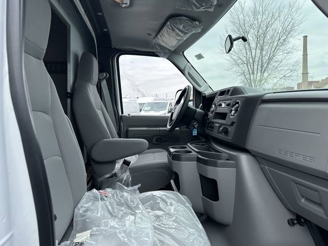 New 2024 Ford E-350 and Econoline 350 Super Duty w/ Power Windows & Locks Group RWD image 37
