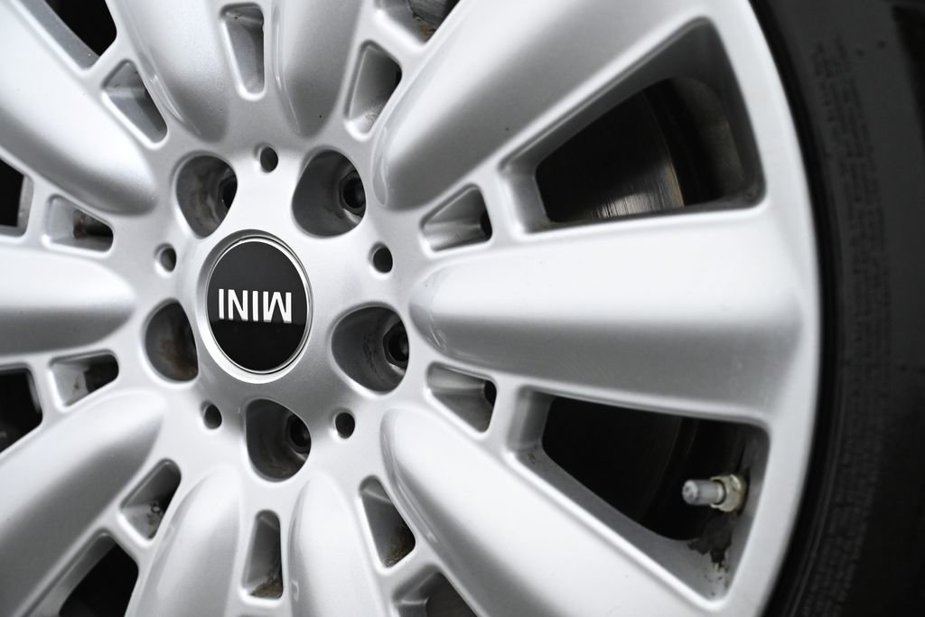 Used 2020 MINI Cooper Countryman S w/ Storage Package image 33