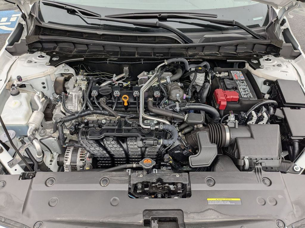 Used 2025 Nissan Altima 2.5 SR image 35