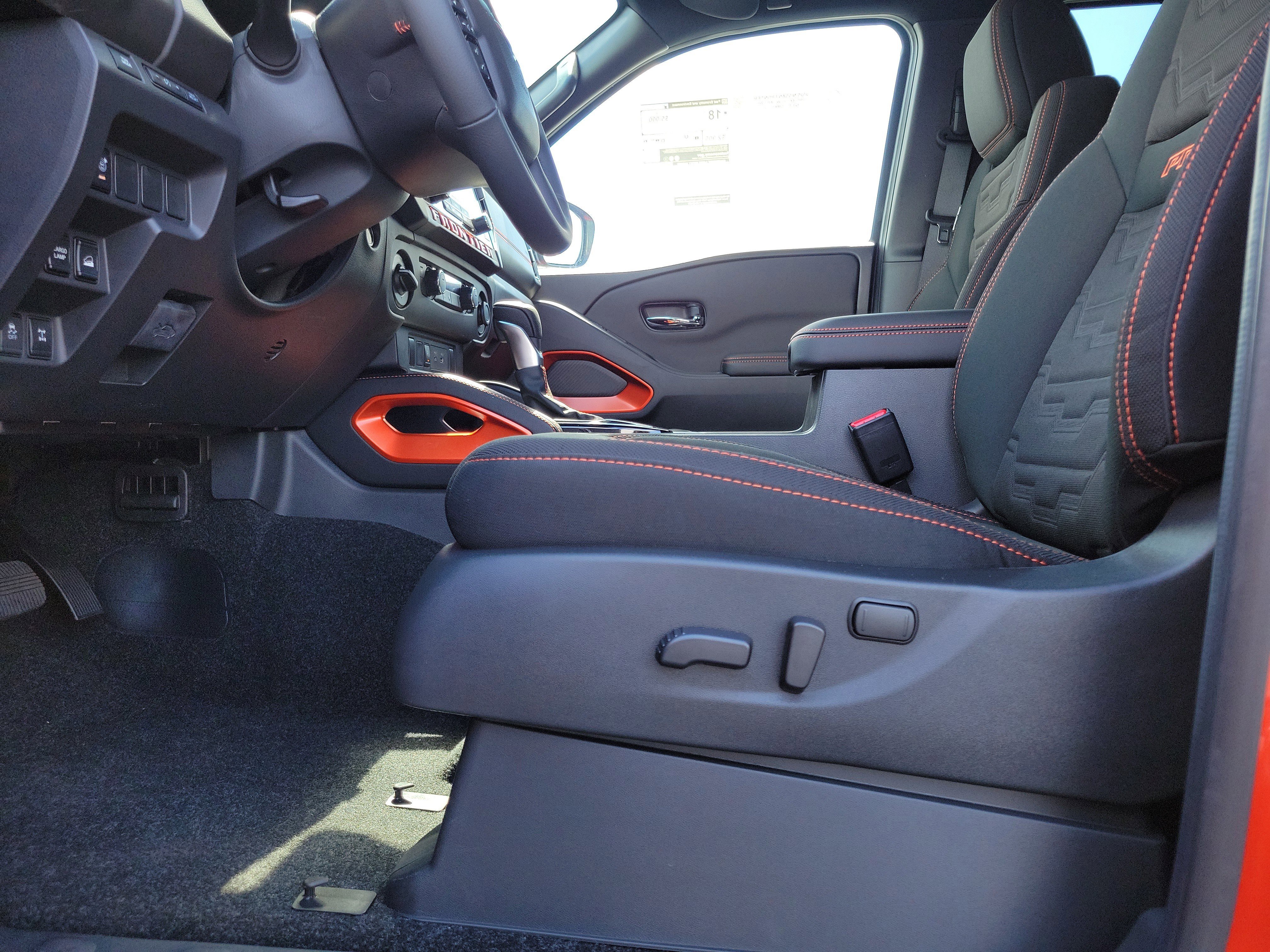 New 2025 Nissan Frontier PRO-4X image 16