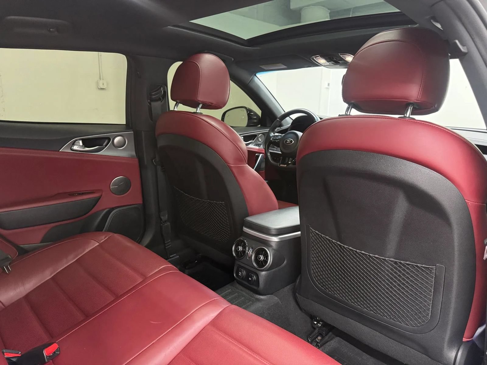 Used 2018 Kia Stinger GT2 AWD/4WD image 17